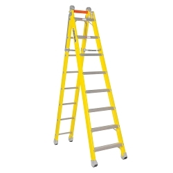 LOUISVILLE FXC1208 8-FT . FG COMBINATION LADDER