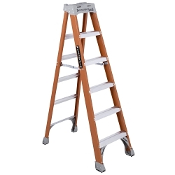 LOUISVILLE FS1506 6-FT . FG STEPLADDER TYPE IA