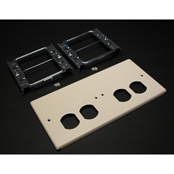 W-MOLD V4047-2BBXX 4-GANG W/TWO DUPLEX OPEN