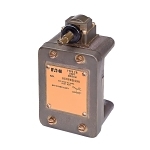 C-H 10316H142 10316 PREC SNAP SW&DOOR I-LOCK